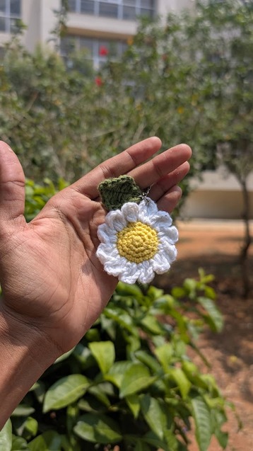 Daisy Keychain
